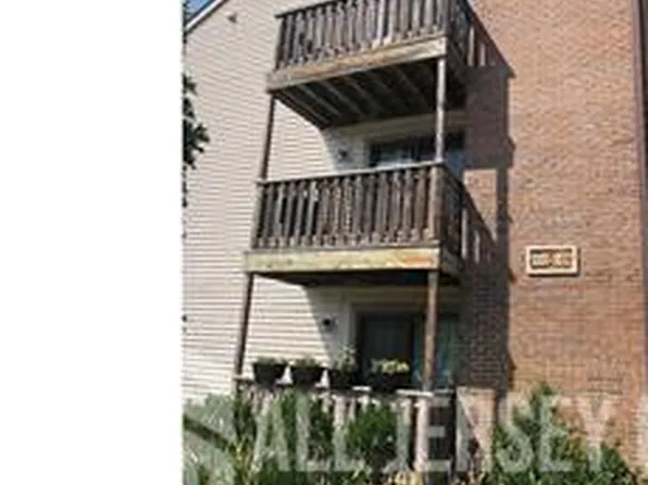 1802 Ravens Crest Dr, Plainsboro, NJ 08536