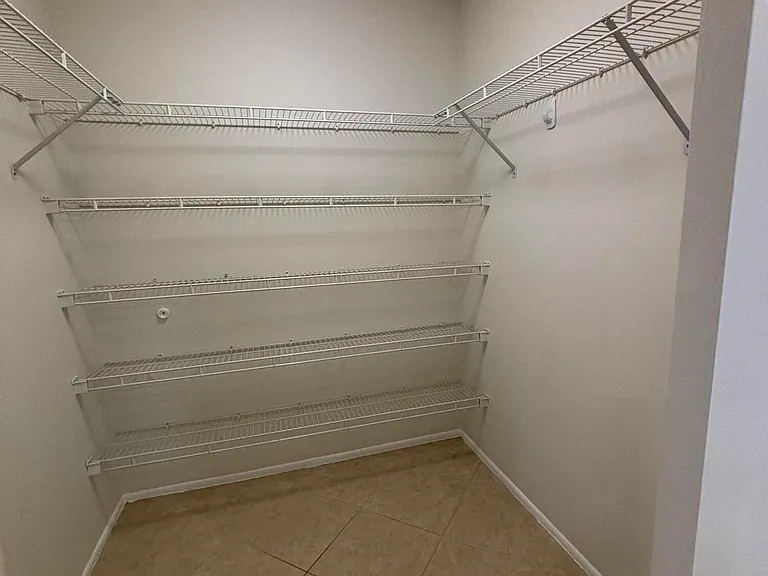 555 Oaks Ln #309 — Photo 11