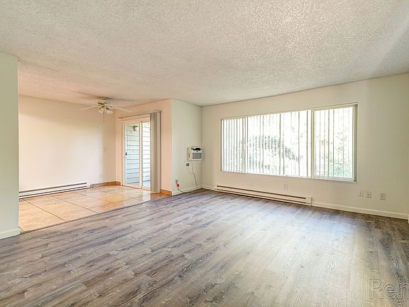 5th image of 2406 SE Harrison St #13