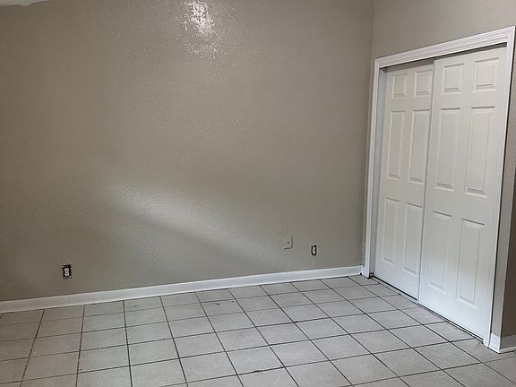 3rd image of 1911 Thor Ave