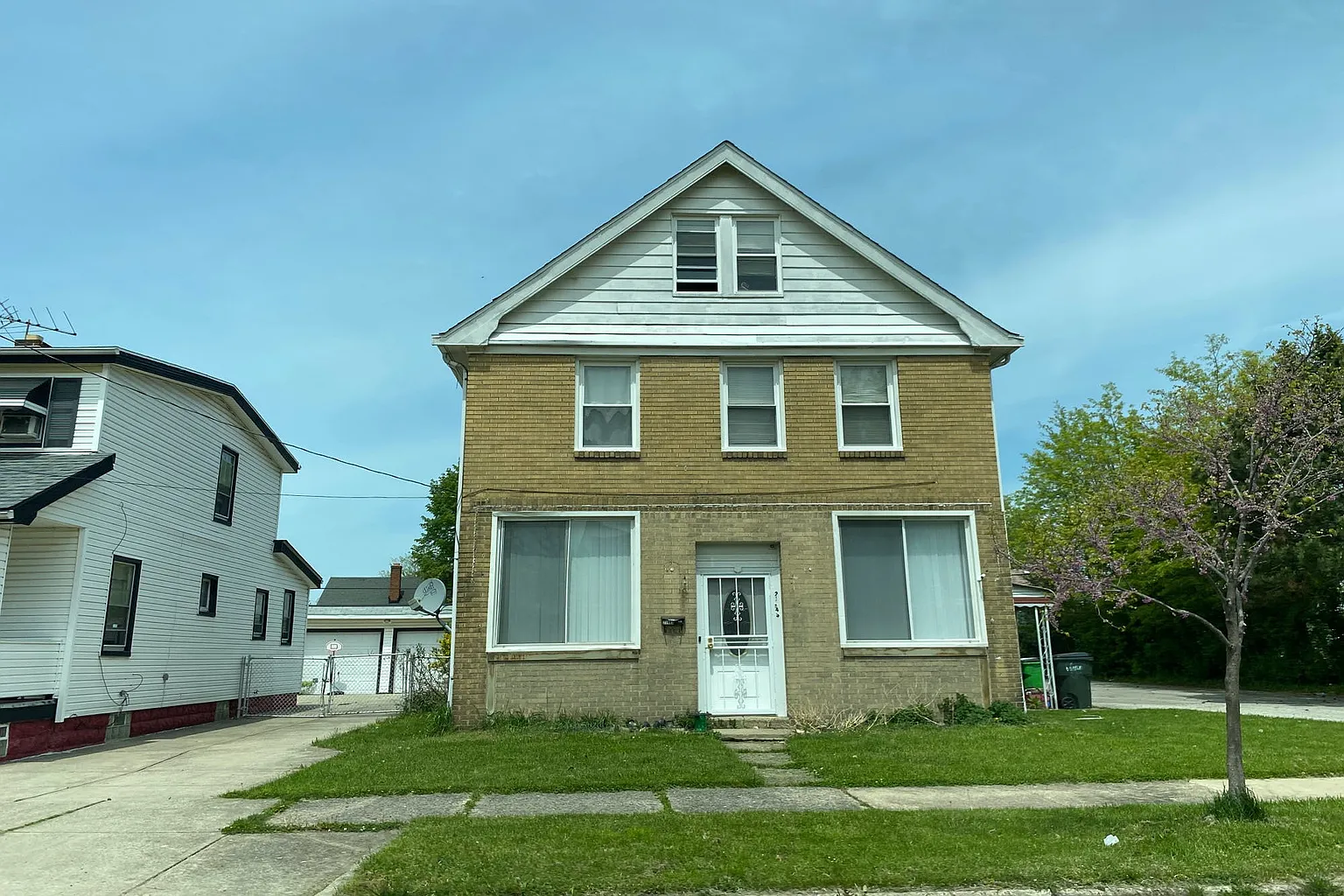 21443 Ball Ave photo 1