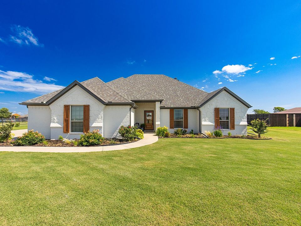 1st image of 2423 County Road 2710
