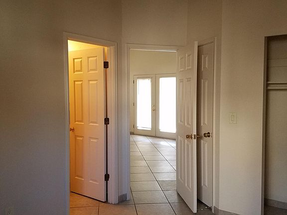 5th image of 1413 W Calle Platino