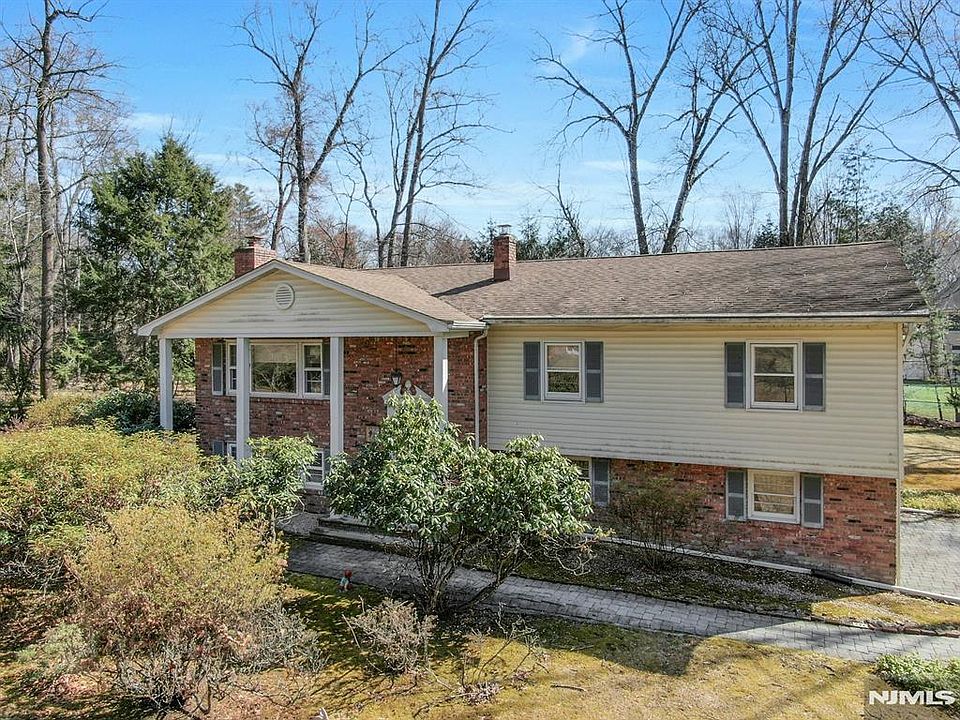1st image of 7 Merrywood Ct