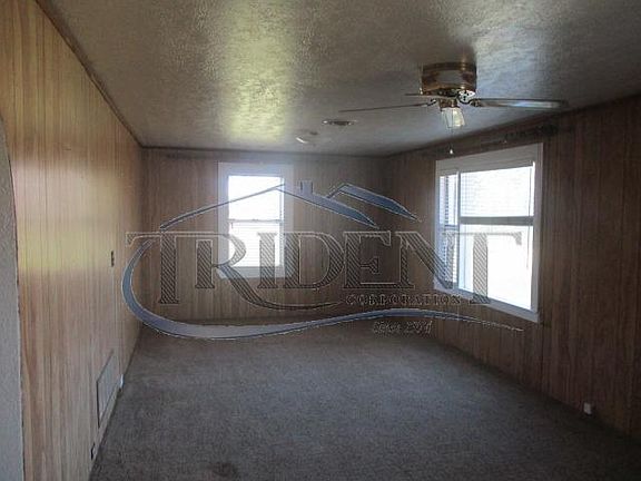 3rd image of 2916 Walnut Ave