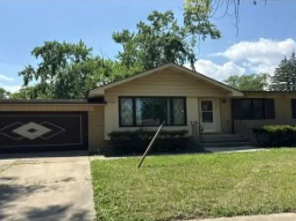 410 W Holly Ct, Glenwood, IL 60425