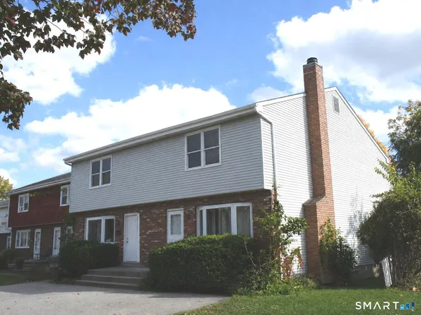 124 Harbor Dr, Stamford, CT 06902