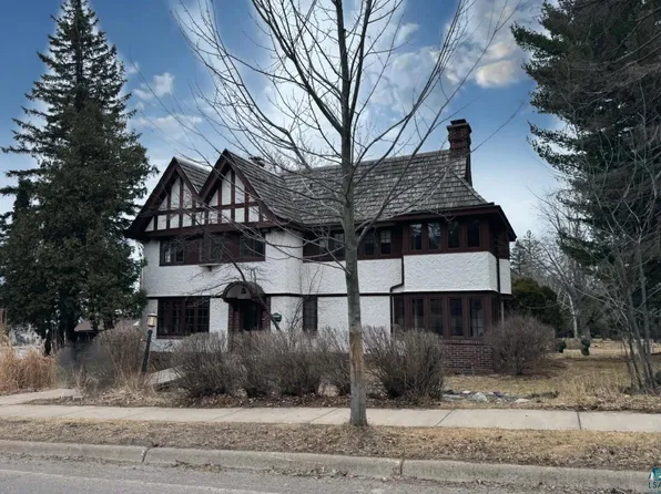 225 N 36th Ave E, Duluth, MN 55804