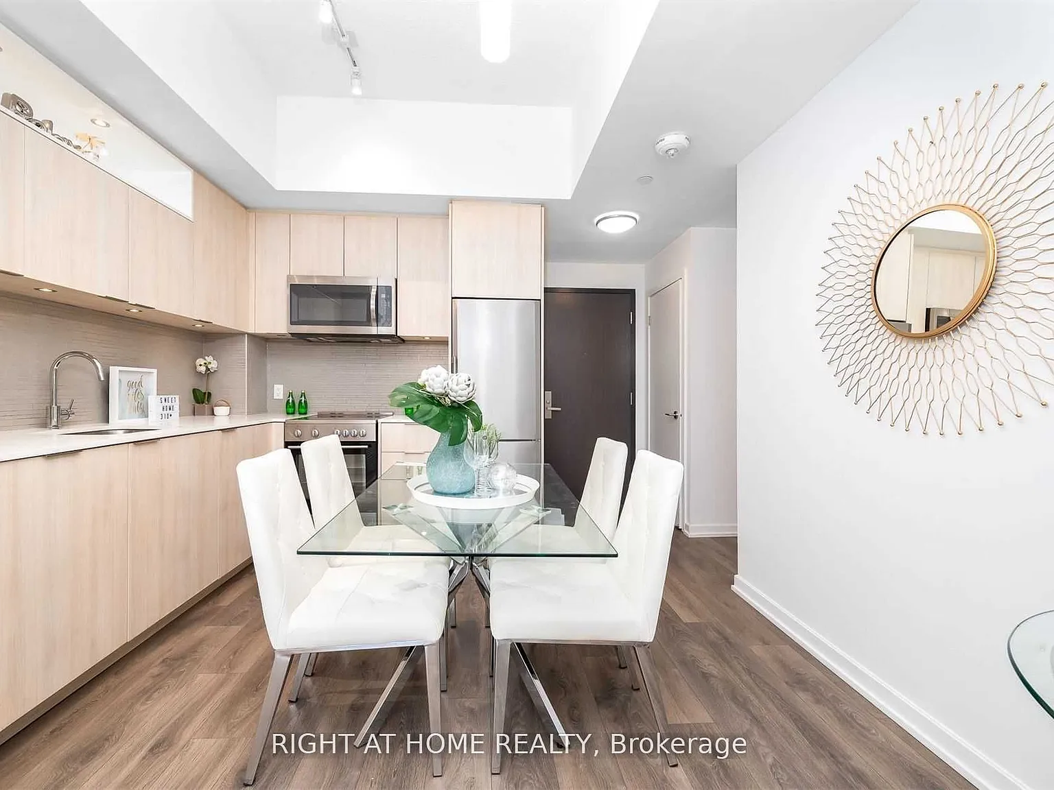2 bed, $2,700 — Photo 2