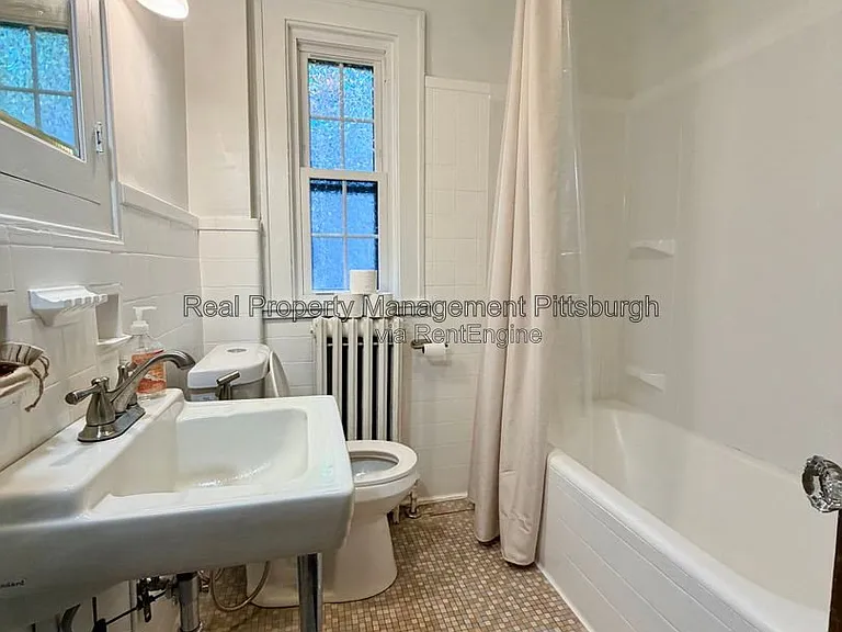 152 Gordon St — Photo 17