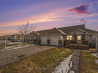 197 Oak Leaf Point, Ottawa, ON K0A 2Z0
