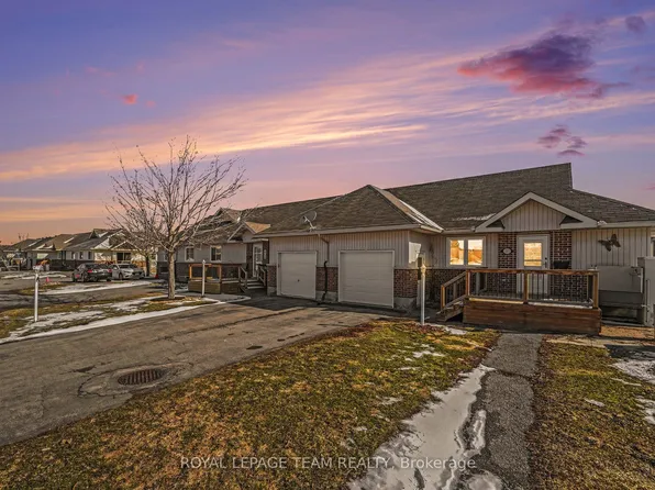 197 Oak Leaf Point, Ottawa, ON K0A 2Z0