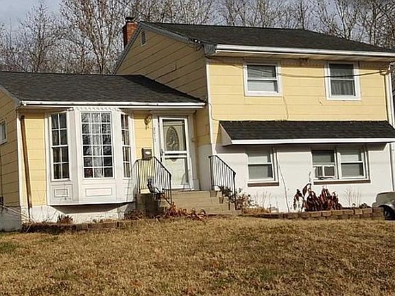 3rd image of 2017 S Winthrop Ave