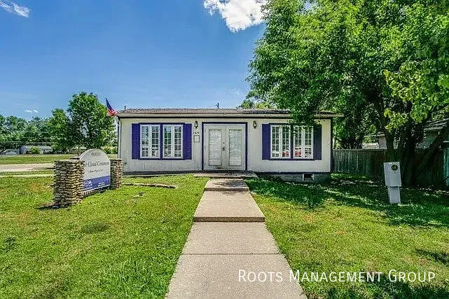 1402 Winona St #1402WN — Photo 13