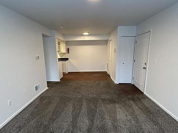 5th image of 721 Green Rd APT 233