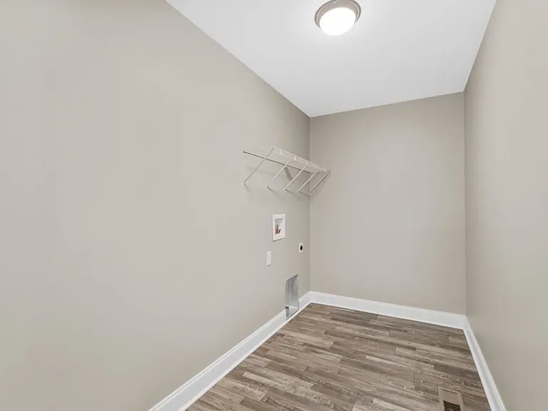113 Bearden Rd — Photo 9
