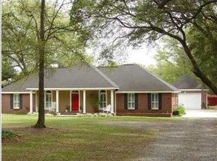 9093 Padgett Switch Rd, Irvington, AL 36544
