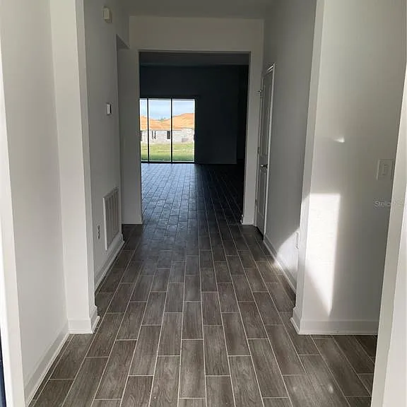 7152 Dilly Lake Ave — Photo 3