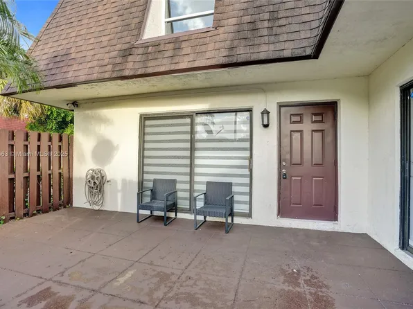 7947 Tam Oshanter Blvd, North Lauderdale, FL 33068