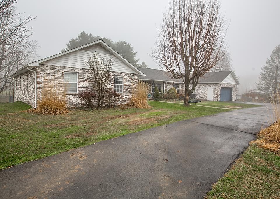 1st image of 3088 Grandview Rd