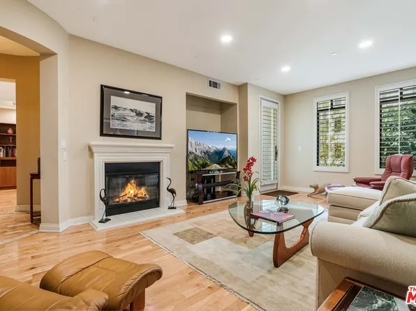 5625 Crescent Park W APT 205, Playa Vista, CA 90094