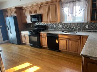 600 E 3rd St FLOOR 2, Boston, MA 02127