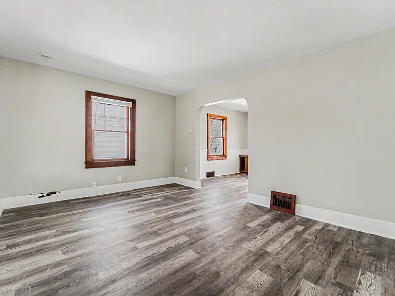 15818 Westbrook St — Photo 8