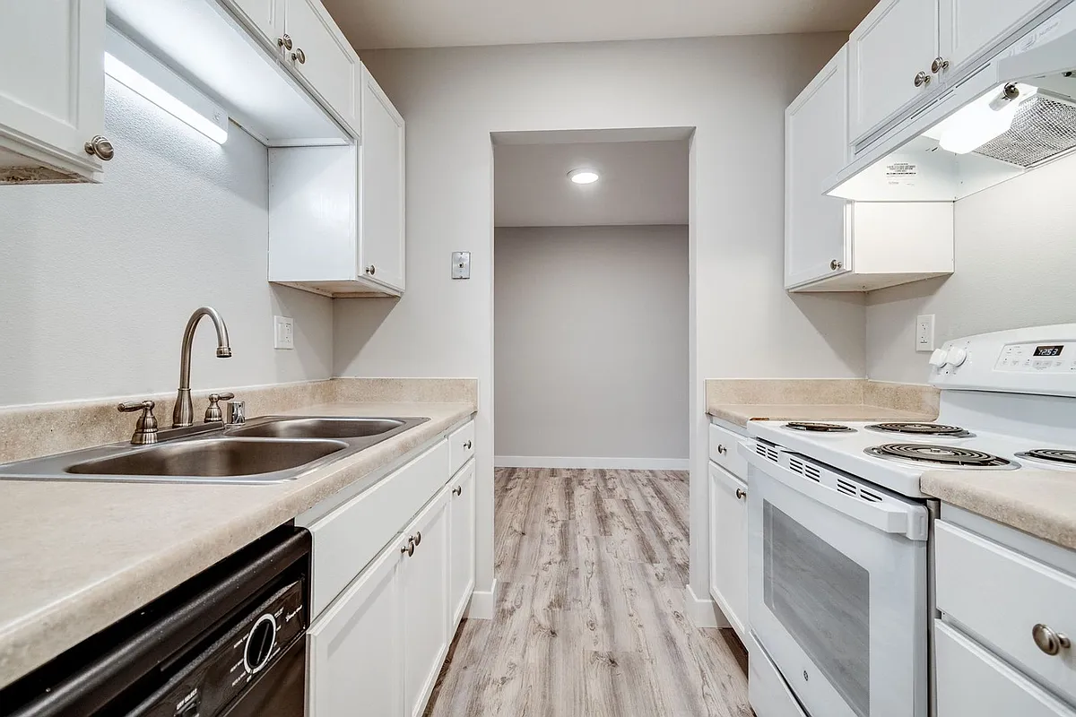 Building Photo - Ashford Residence