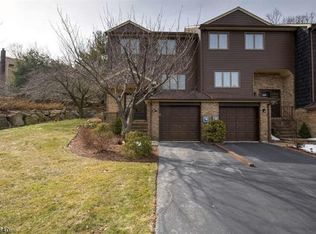 40 Patriots Rd #40, Morris Plains, NJ 07950