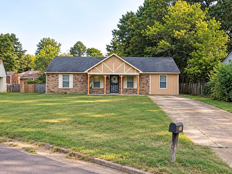 1st image of 742 Archie Dr