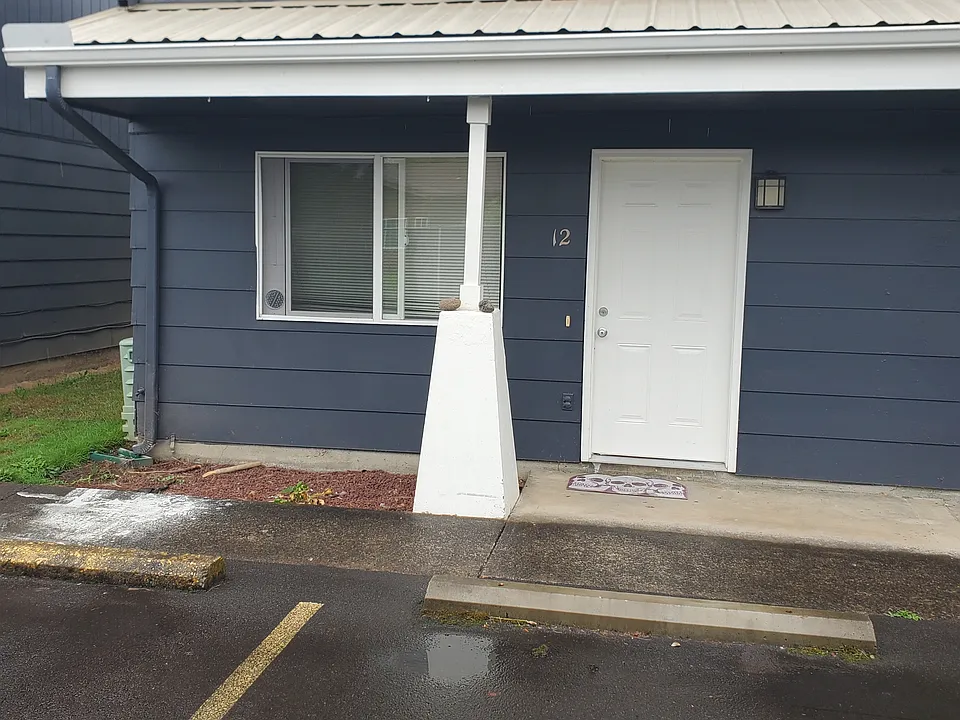 25182 E Broadway Ave #10