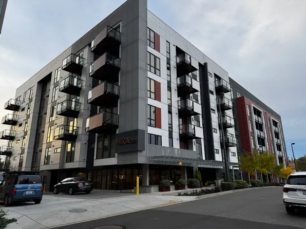 1085 103rd Ave NE, Bellevue, WA