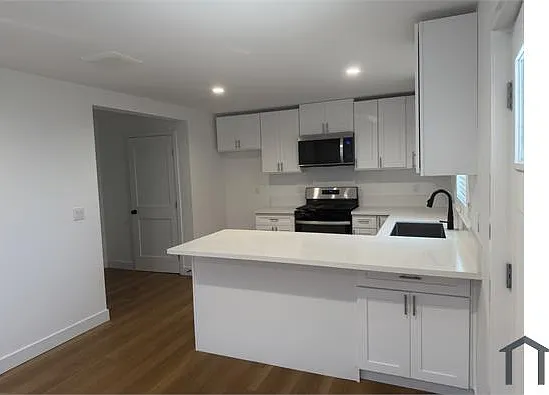 3717 W 23rd St #1 — Photo 3