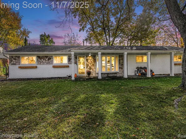 23948 Glen Ridge Ct, Novi, MI 48375