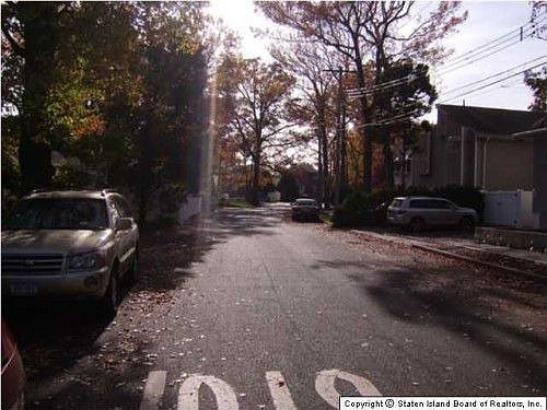 2nd image of 90 Tarring St