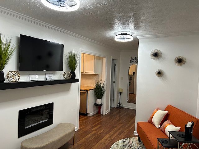 1st image of 220 Joana Dr #Na