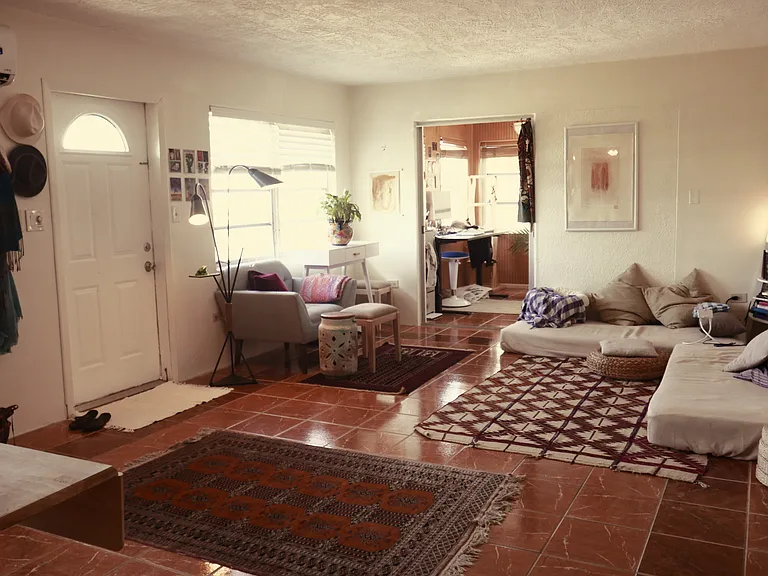 Buttonwood Cir — Photo 11