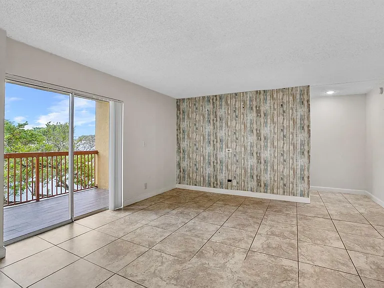 7640 Westwood Dr #411 — Photo 16