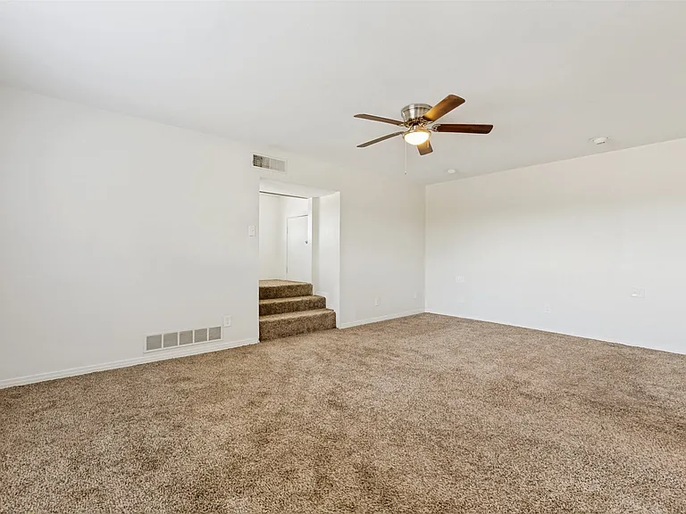 3611 Stables Ln — Photo 16