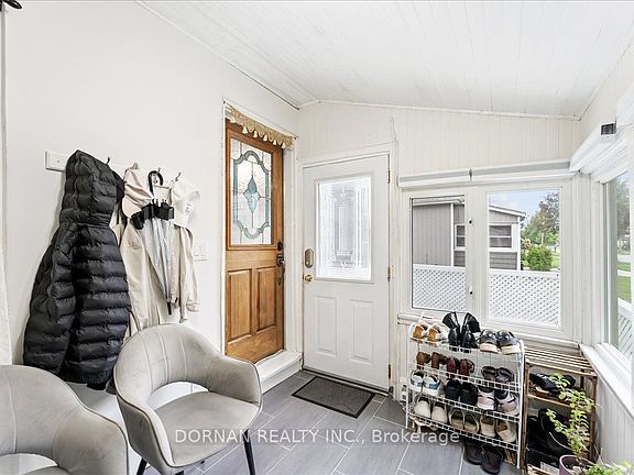 3rd image of 207 Verdun Rd