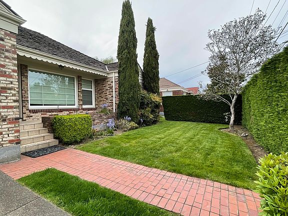 2nd image of 5025 47th Ave NE