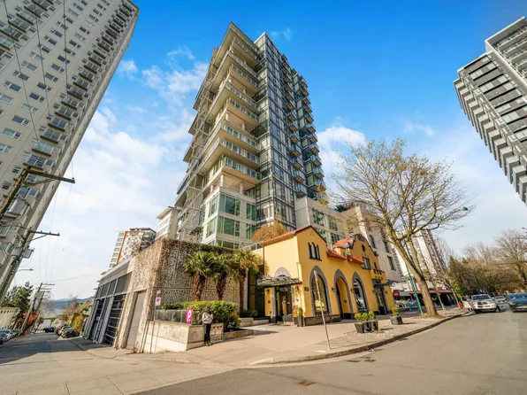 1221 Bidwell St #1804, Vancouver, BC V6G 0B1
