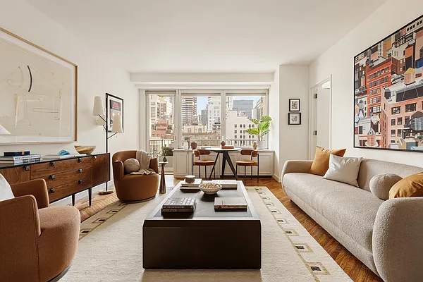 Living room, photo 1