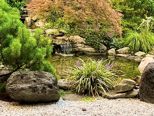 Sold by Vista Point Properties LLC | media 21