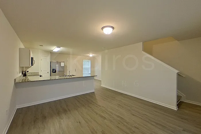 228 Fox Chase Way — Photo 3