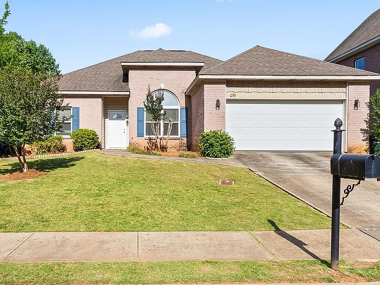 634 Kalypso Cir — Photo 1