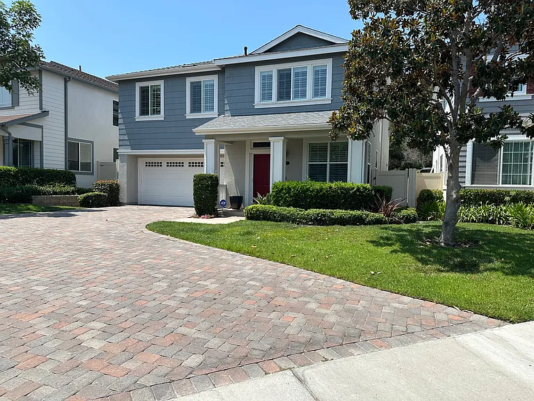 2854 W Canyon Ave W — Photo 2