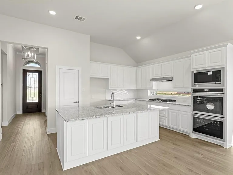 2515 Haley Holw — Photo 2