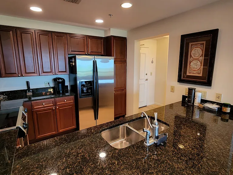 121 N Monroe St #1208 — Photo 8
