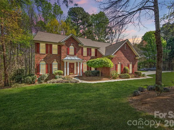 12532 Overlook Mountain Dr, Charlotte, NC 28216